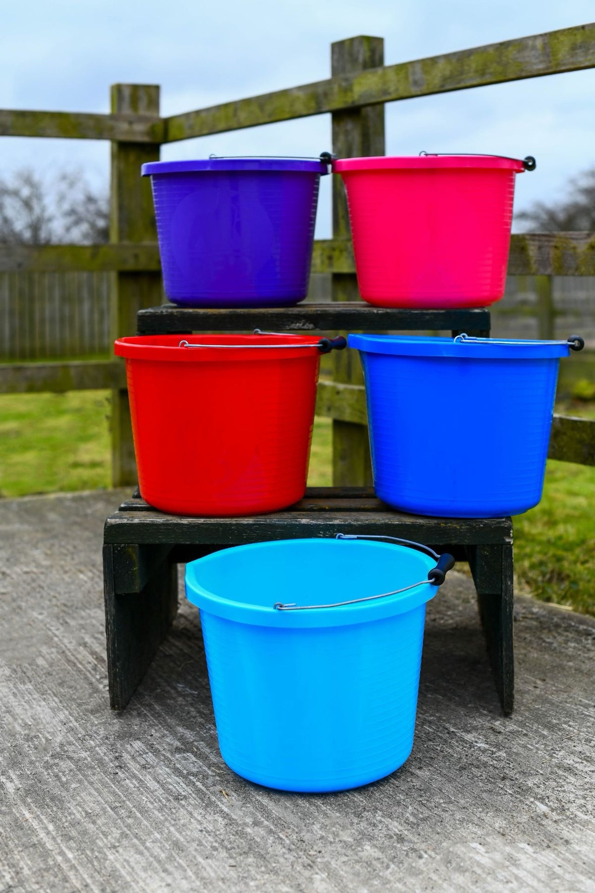 Red Gorilla Premium Bucket
